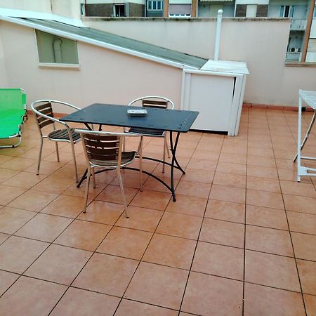 Mansarda Con Terrazzo Privato Lejlighed Barletta Eksteriør billede