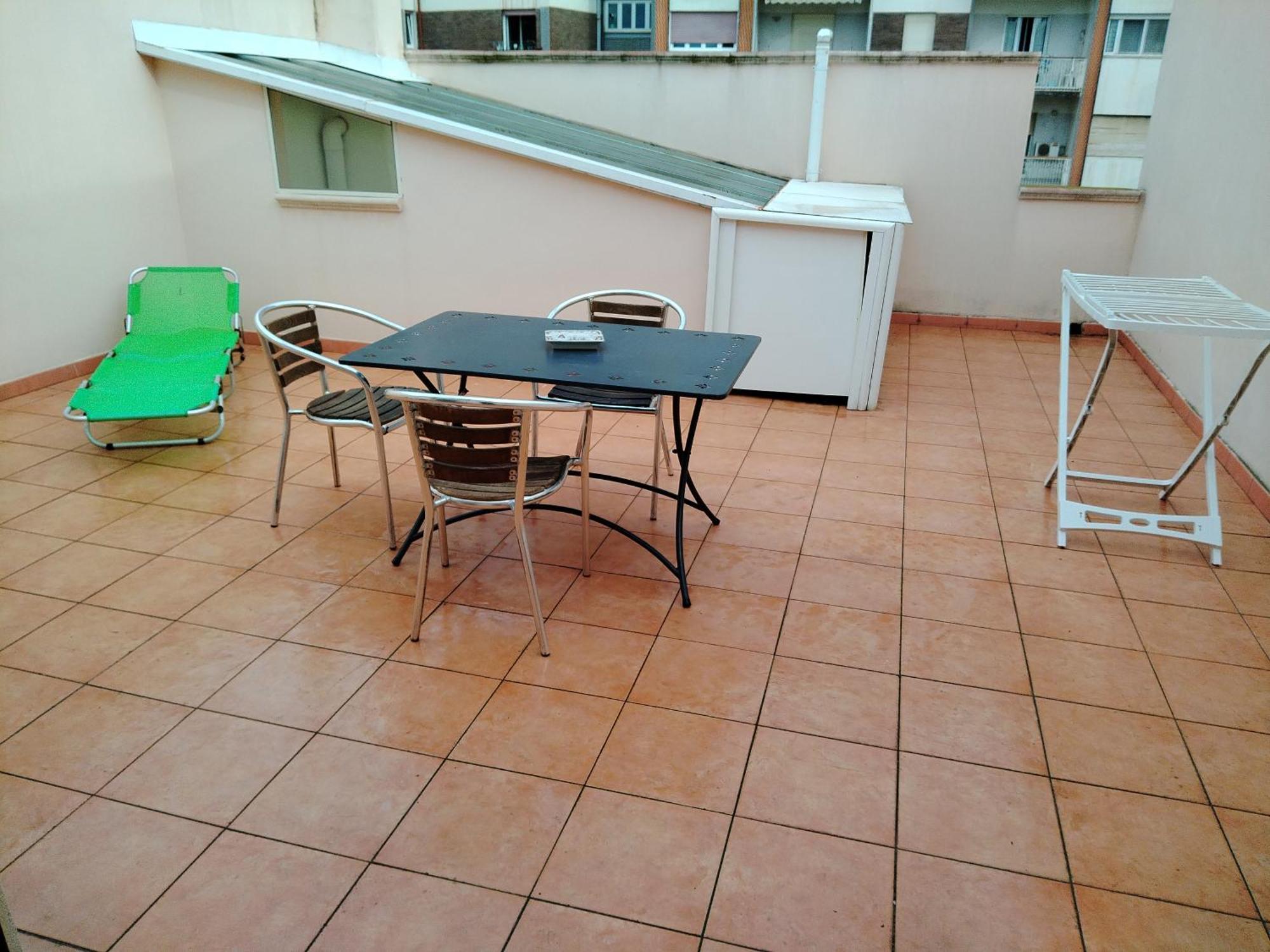 Mansarda Con Terrazzo Privato Lejlighed Barletta Eksteriør billede